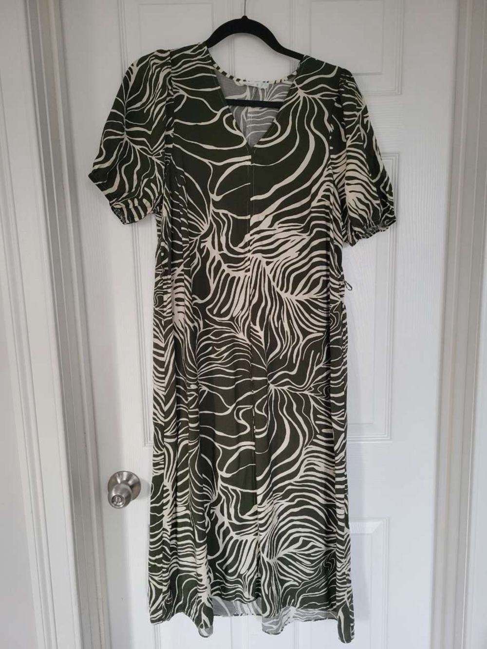 Primark Olive Green and Cream Zebra-Pattern Midi Dress